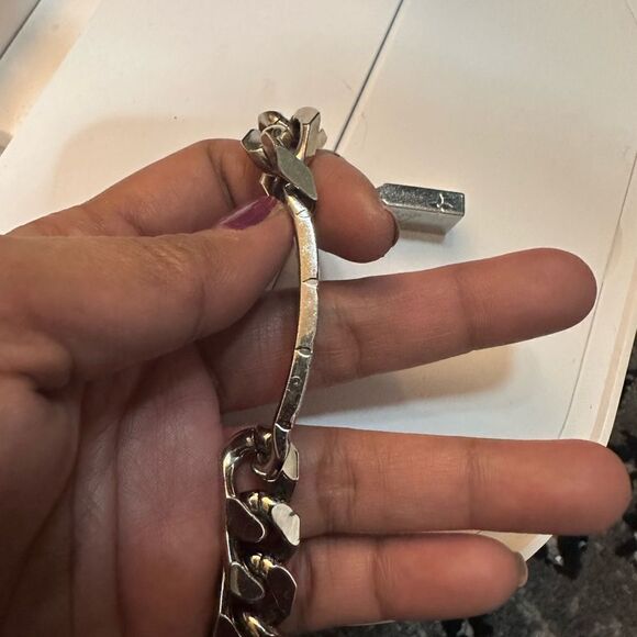 UNISEX Louis Vuitton Bracelet  M62486 Silver - Picture 9 of 16